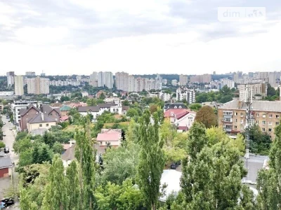 Продажа 3к квартиры 100 кв. м на бульв. Николая Михновского 14-