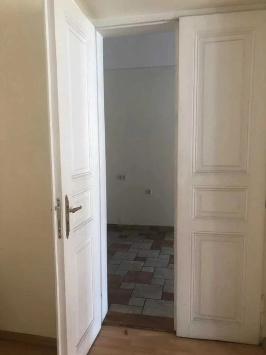 For sale 2-room apartment 41 m² 1/3ts Ivan Franko St. 85000$