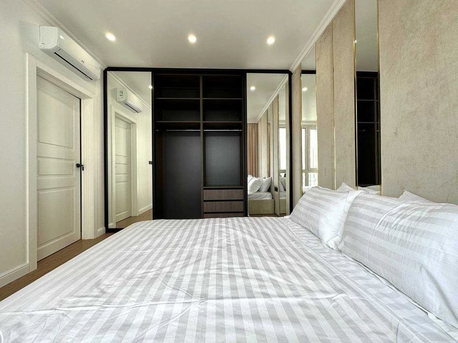 Sale of 2-room apartment 40m. No commission. Owner. Residential complex SLAVUTYCH.