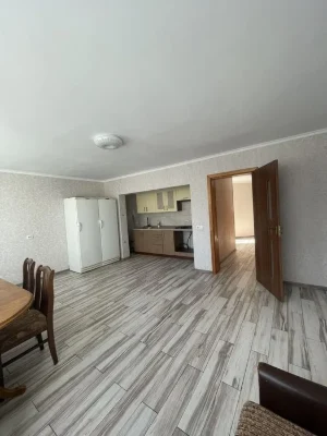Світлий великий будинок з теплою підлогою та всіма зручностя