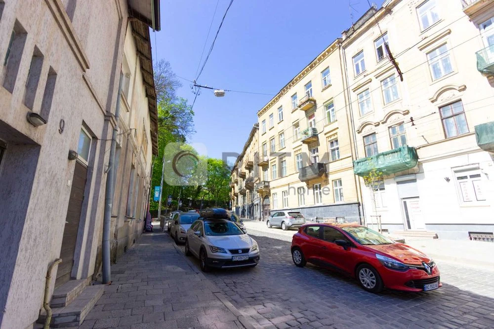 1-room apartment for sale near Stryisky Park