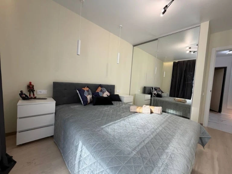 For sale 1-room apartment in the residential complex Nova Angliya