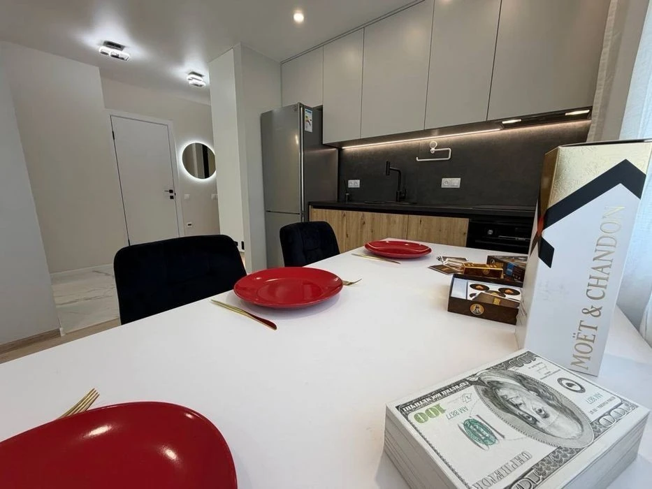 For sale 1-room apartment in the residential complex Nova Angliya