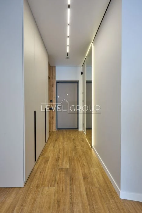 Sale of 1-room apartment 56m2 with new renovation in the Great residential complex