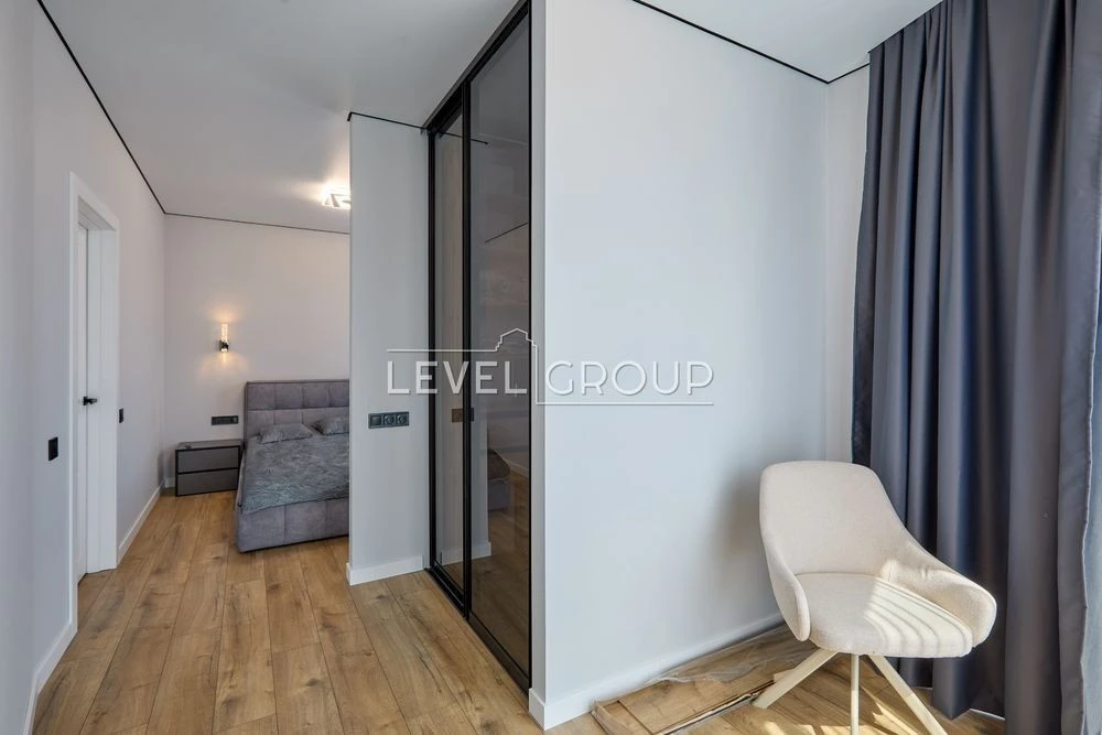 Sale of 1-room apartment 56m2 with new renovation in the Great residential complex
