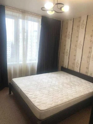 2 bedroom apartment for sale near the metro. 10 minutes.