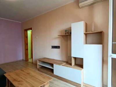 Квартира. Киев, Анны Ахматовой ул.
