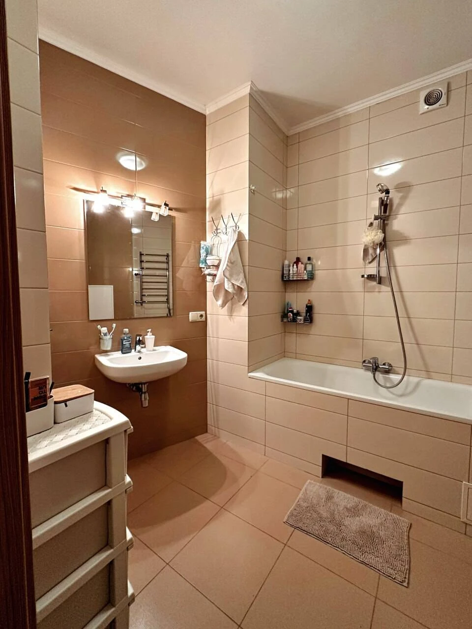2-room apartment for sale, Pechersky district, Mykola Mikhnovskyi Blvd. (Dr.