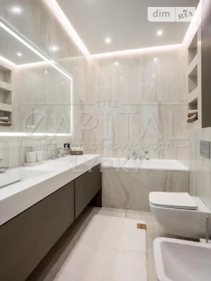 Продаж 4к квартири 125 кв. м на вул. Андрія Верхогляда 17 •