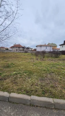 Прекрасный УЧАСТОК в Совиньоне, 15 соток, фасад 39,78м
