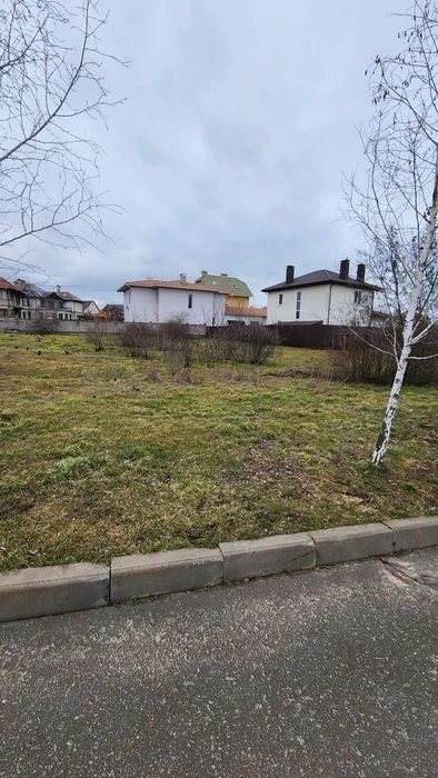 Прекрасный УЧАСТОК в Совиньоне, 15 соток, фасад 39,78м