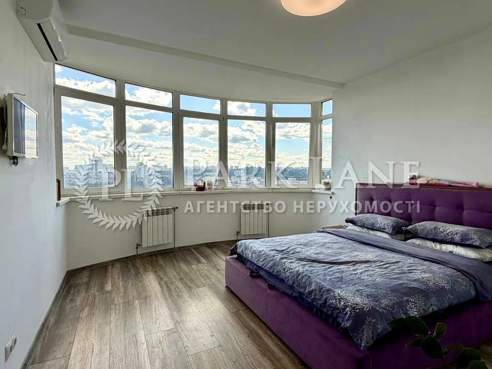 Apartment. Kyiv, Yuriy Kondratyuk St.