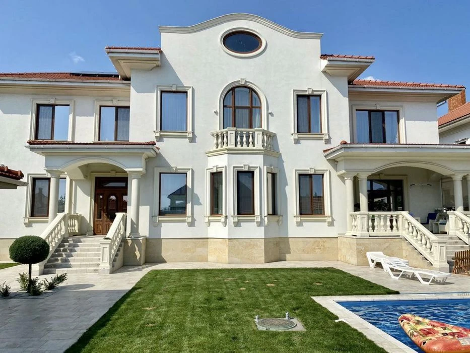 Sale of a chic HOUSE Sauvignon, 380 m², 7 hundred