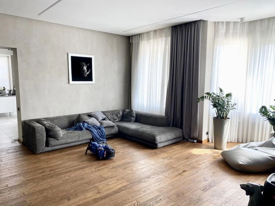Sale of a chic HOUSE Sauvignon, 380 m², 7 hundred