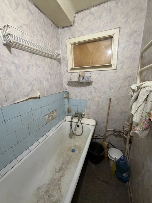 2-room apartment for sale in Darnytsia (Pratsi/Kotlyarevskogo)