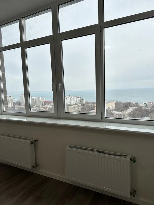 Французский бульвар, вид моря со всех Окон
