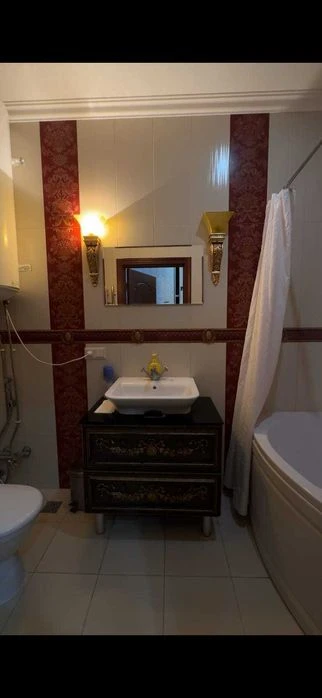 Продам 3-комнатную квартиру в центре. Ул. Базарная/Ришельевс