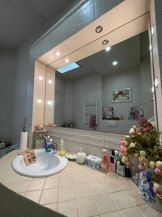Продам 3-комнатную квартиру в центре. Ул. Базарная/Ришельевс