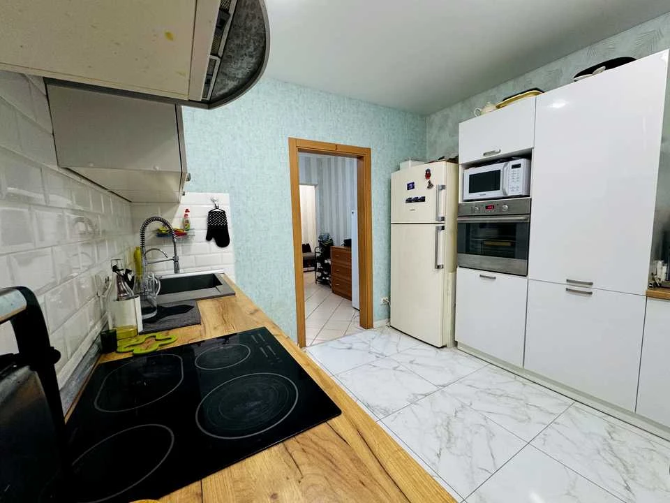 Apartment. Kyiv, Urlivska St.