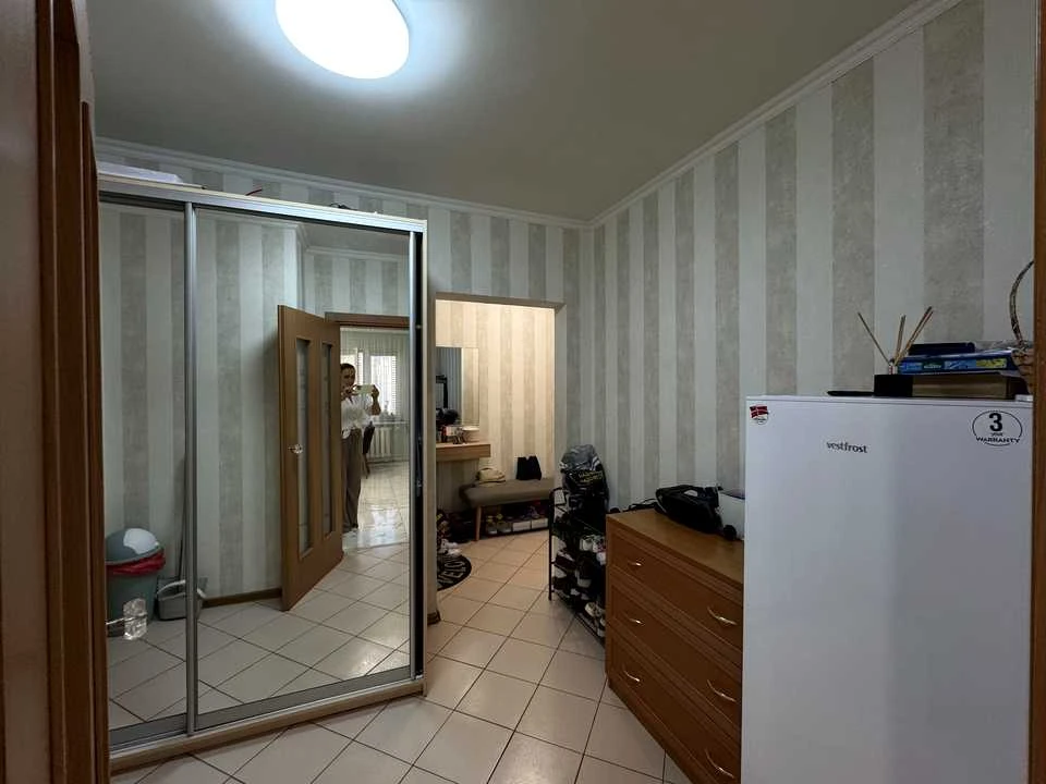 Apartment. Kyiv, Urlivska St.