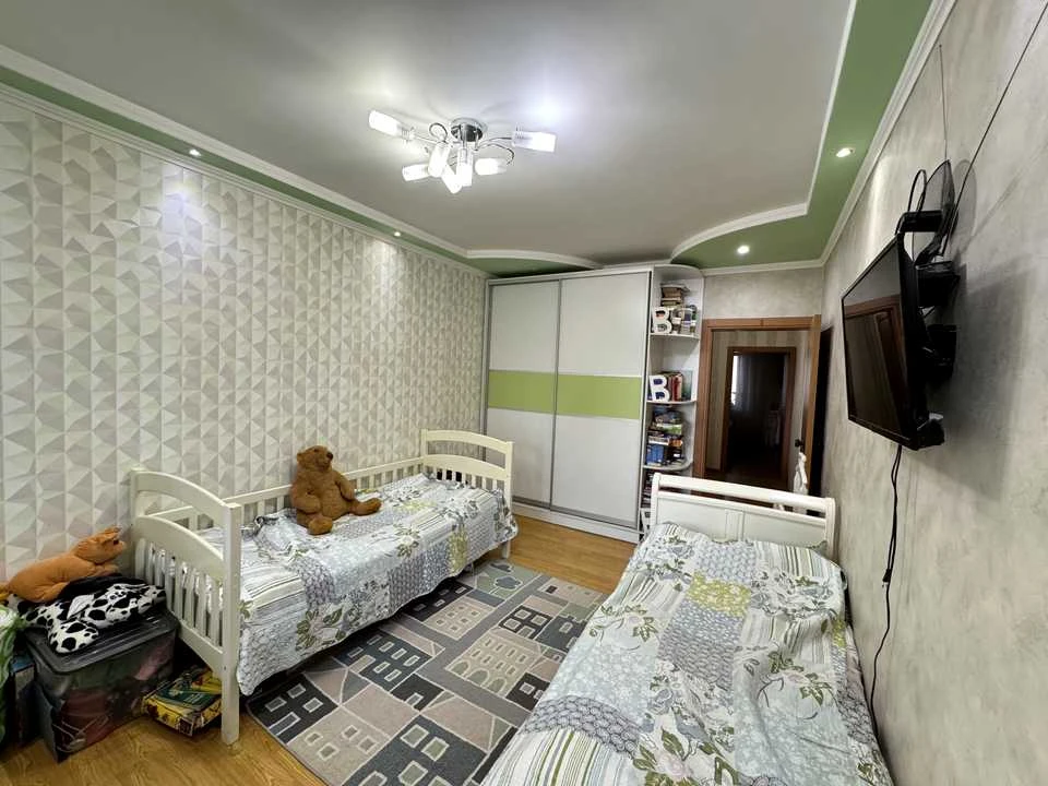 Apartment. Kyiv, Urlivska St.