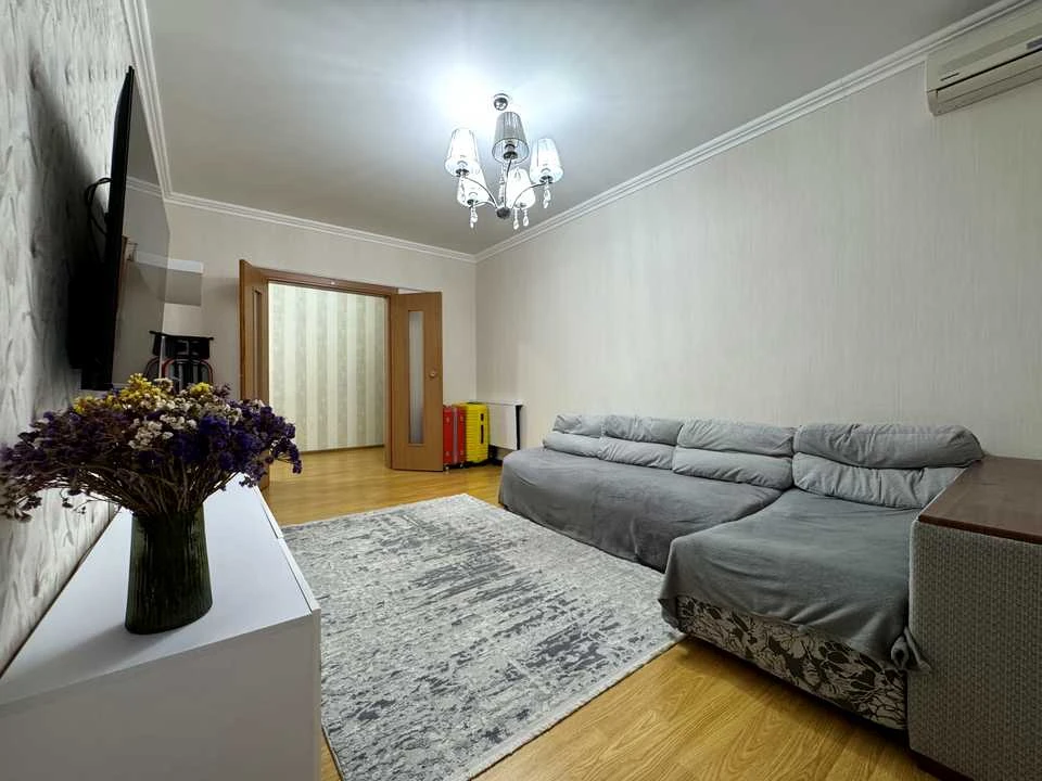 Apartment. Kyiv, Urlivska St.