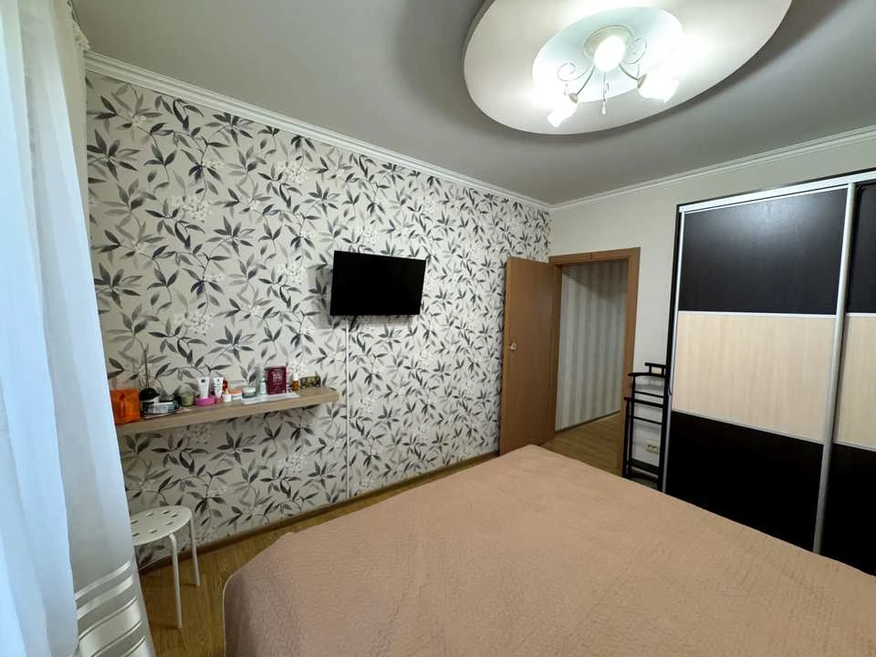 Apartment. Kyiv, Urlivska St.