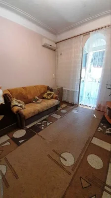 Продам 2-к полнометражную квартиру, Днепровский район, пр. М