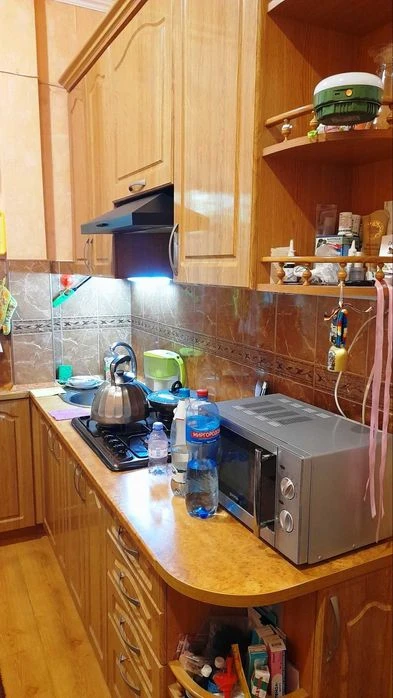 Продам 2-к полнометражную квартиру, Днепровский район, пр. М