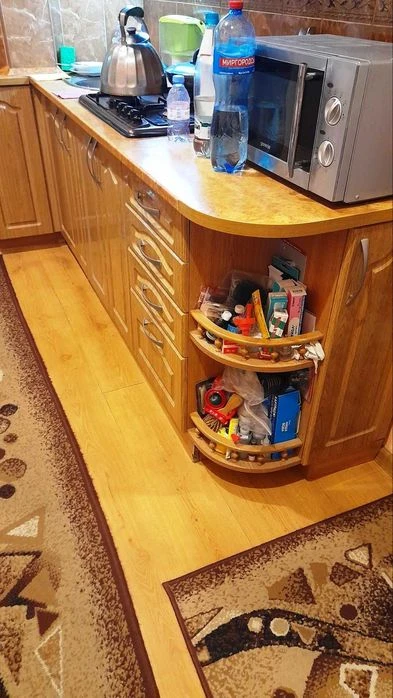 Продам 2-к полнометражную квартиру, Днепровский район, пр. М