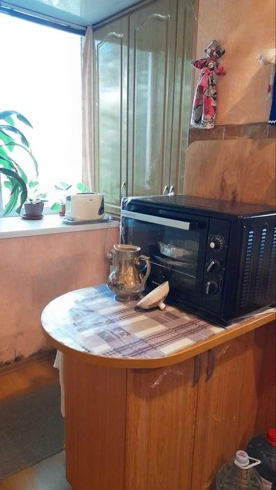 Продам 2-к полнометражную квартиру, Днепровский район, пр. М
