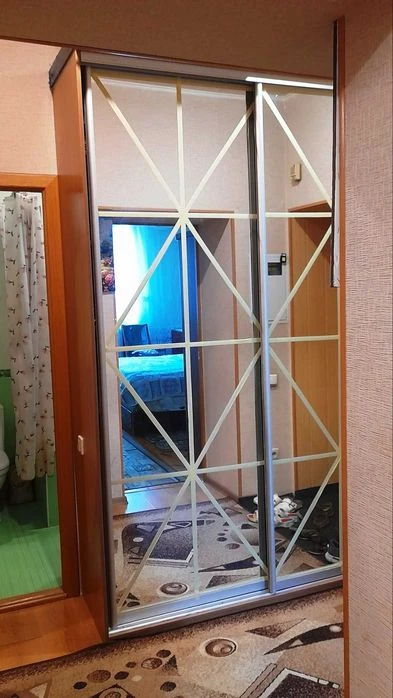 Продам 2-к полнометражную квартиру, Днепровский район, пр. М
