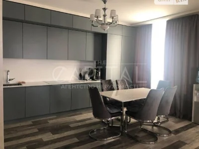 Sale of 3-room apartment 100 sq. m on Feodosiyskaya st. • ID 34673