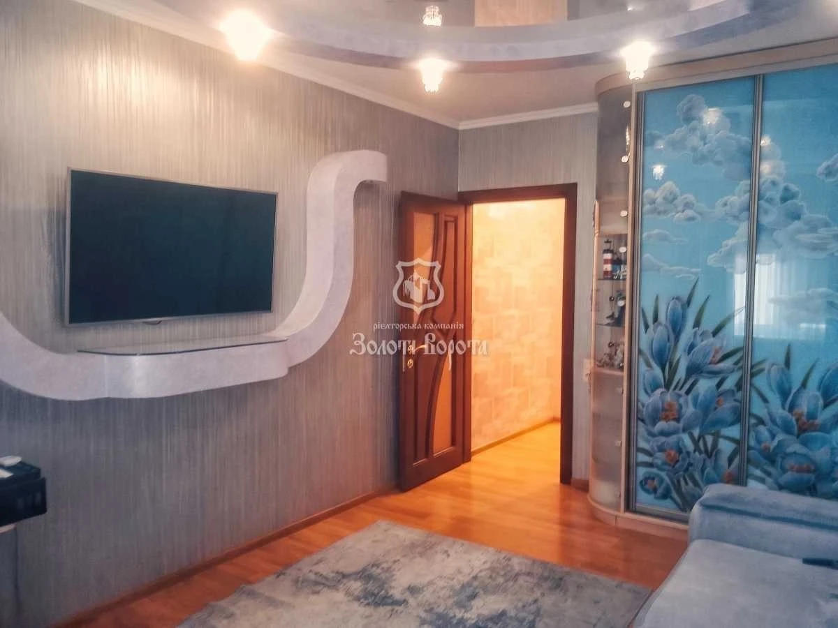 2-room apartment for sale 69 m², Krakivska St., 13B