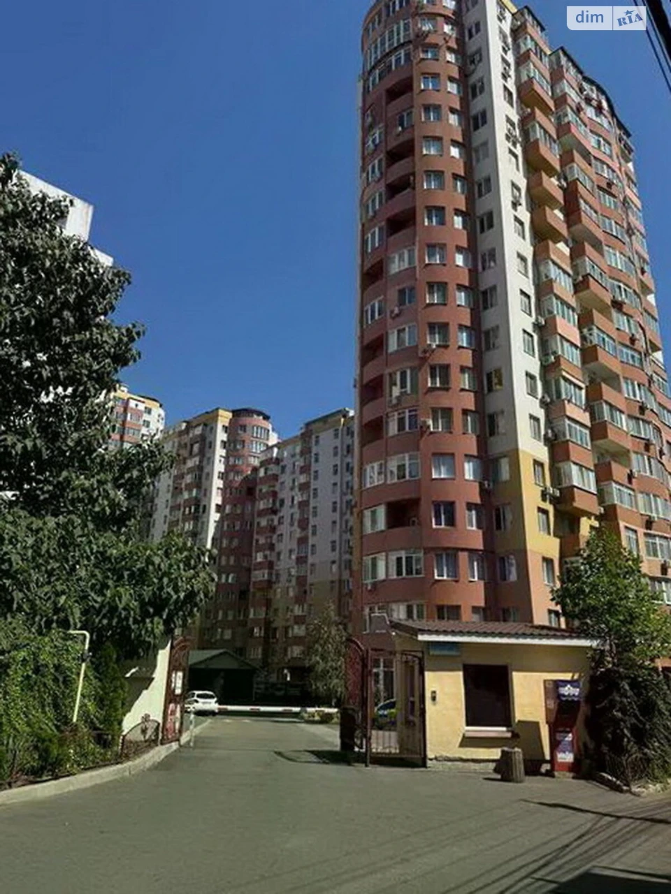 Продажа квартир Приморский.