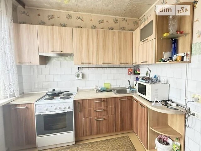 Sale of 2-room apartment 55.56 sq. m on Chervonoi Kalyna Avenue 1 •