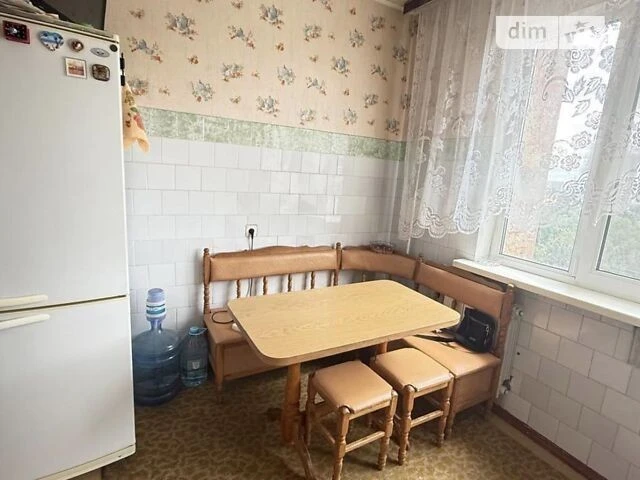 Sale of 2-room apartment 55.56 sq. m on Chervonoi Kalyna Avenue 1 •