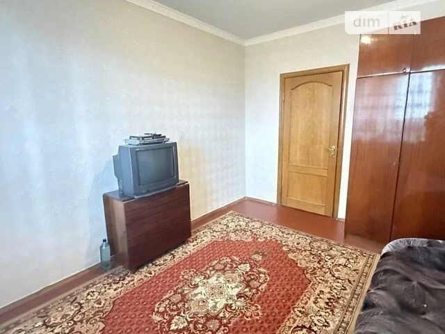 Sale of 2-room apartment 55.56 sq. m on Chervonoi Kalyna Avenue 1 •