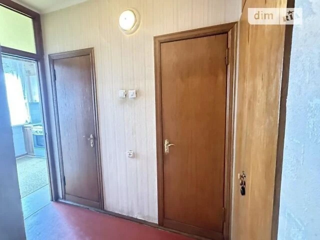 Sale of 2-room apartment 55.56 sq. m on Chervonoi Kalyna Avenue 1 •