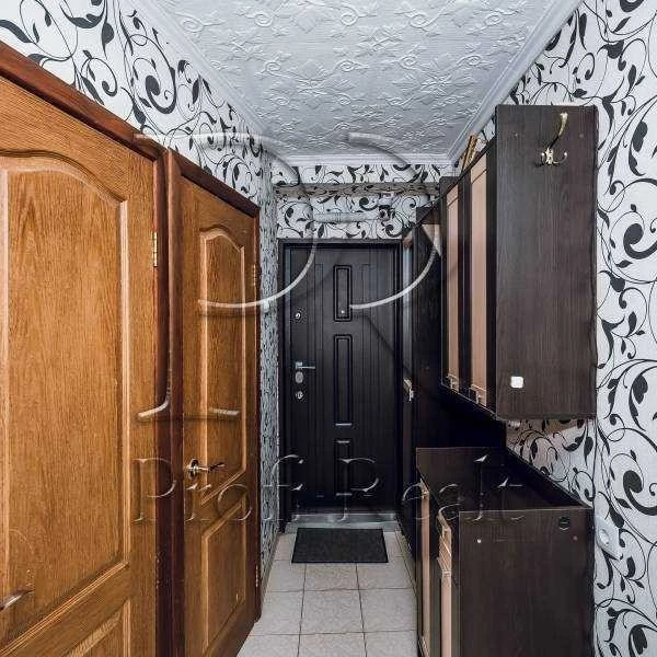 Sale of a 2-room apartment of 45 m², 21 Darnytskyi Blvd