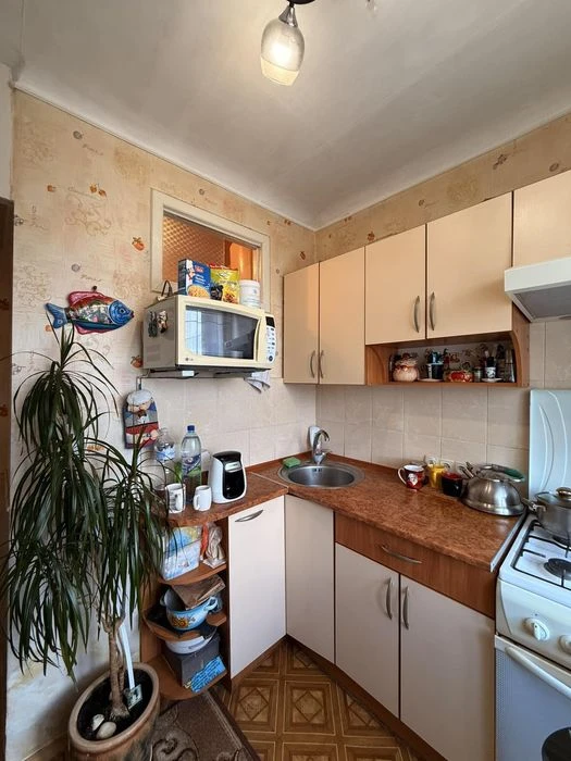 Продам 2 комнатную квартиру на Косиора