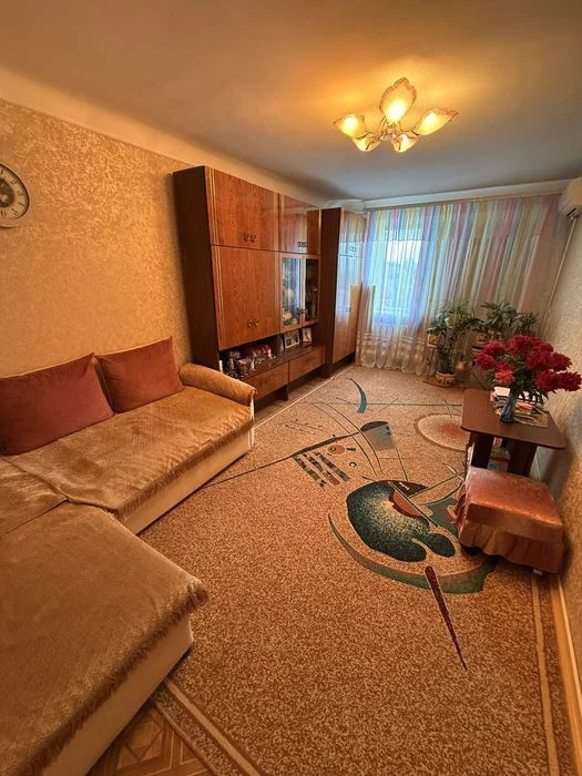 Продам 2 комнатную квартиру на Косиора