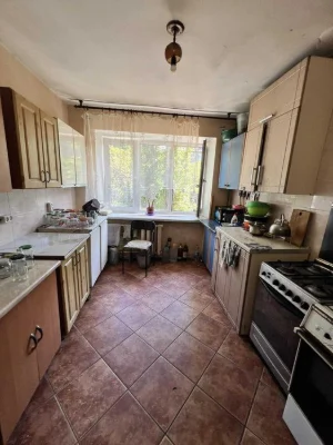A room in a communal apartment in Cheremushki on Lustdorf street