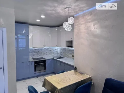 Sale of 1-room apartment 45 sq. m on 45 European Union Avenue