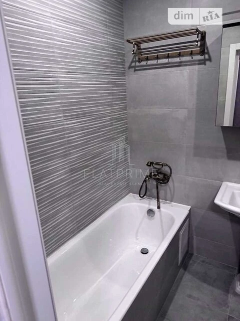 Sale of 1-room apartment 45 sq. m on 45 European Union Avenue