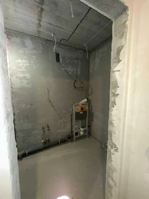 Selling a 2-room apartment in the Mira 3 residential complex.