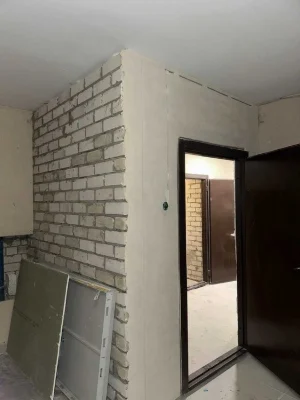 Selling a 2-room apartment in the Mira 3 residential complex.