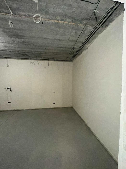 Selling a 2-room apartment in the Mira 3 residential complex.