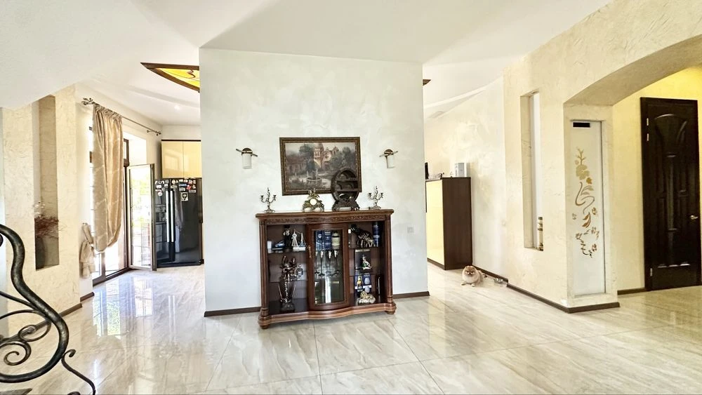 2-storey house for sale, city center, BSh district