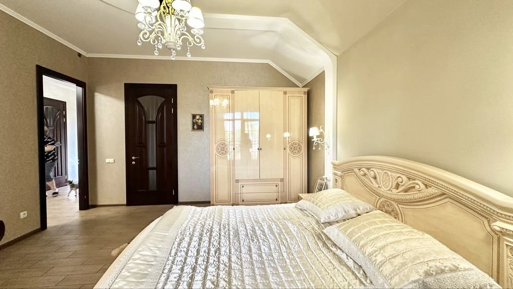 2-storey house for sale, city center, BSh district